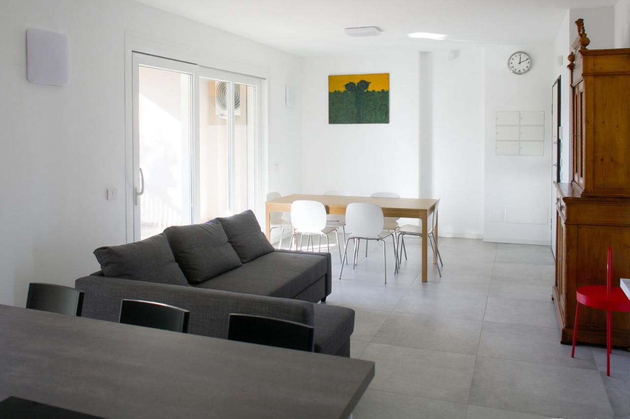 Bnbutler - Govone - Ampio E Luminoso Con Terrazza Apartamento Milão