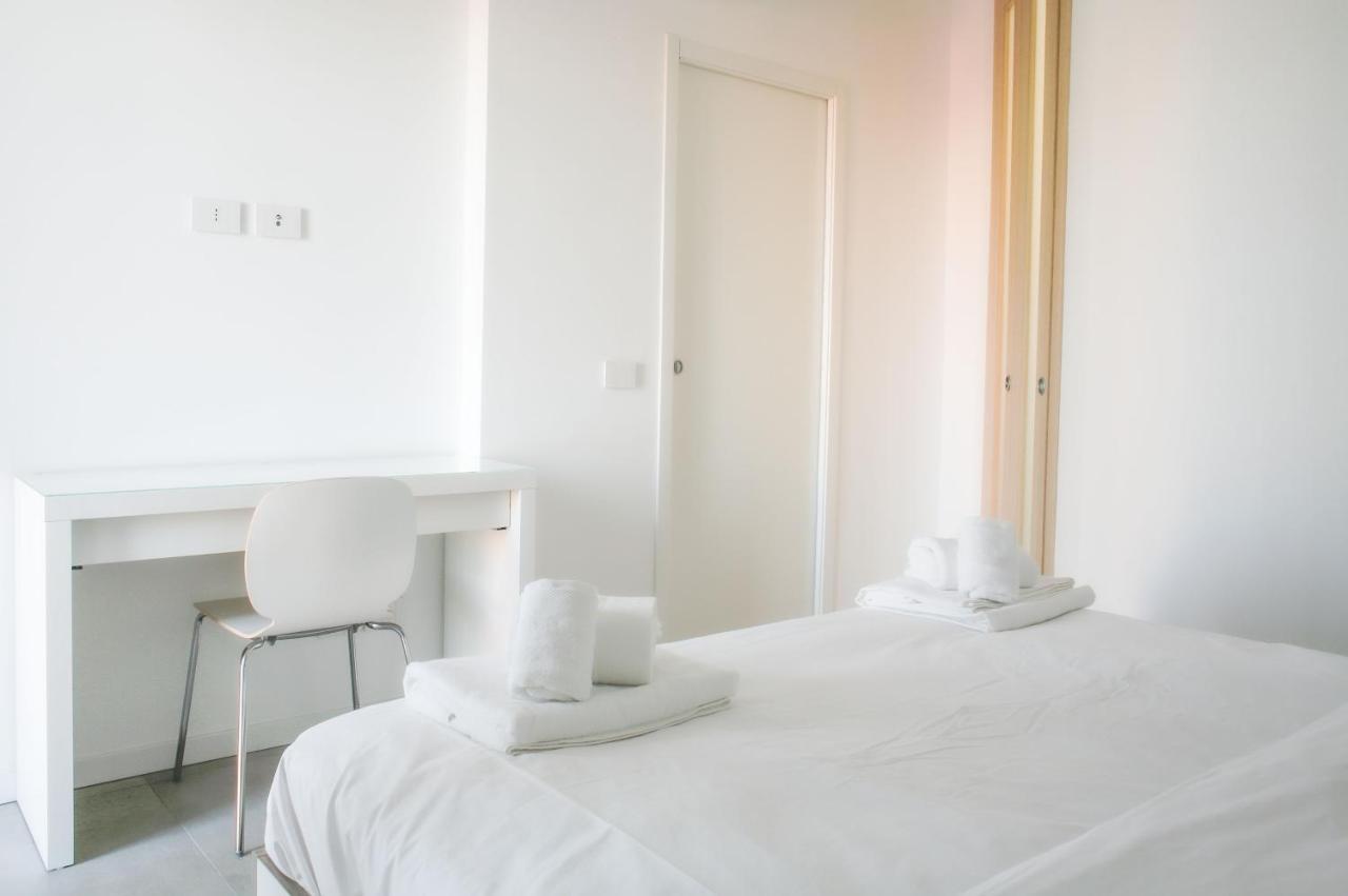 Apartamento Bnbutler - Govone - Ampio E Luminoso Con Terrazza Milão