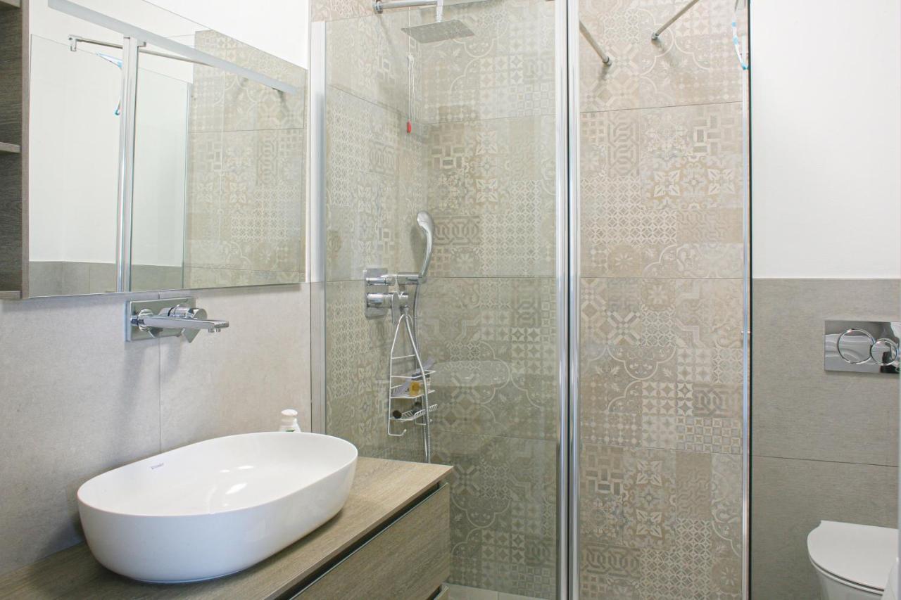 Apartamento Bnbutler - Govone - Ampio E Luminoso Con Terrazza